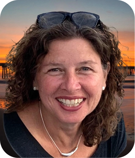 Lorie Michaels Headshot 1